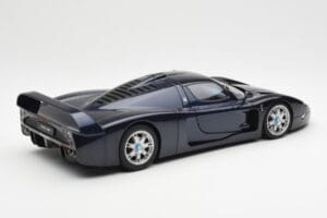 Maserati MC12 Road Car Sininen Metallic AUTOart 1:18 75802 Metalli — kuva 3 / 8