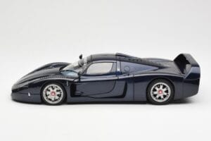 Maserati MC12 Road Car Sininen Metallic AUTOart 1:18 75802 Metalli — kuva 4 / 8