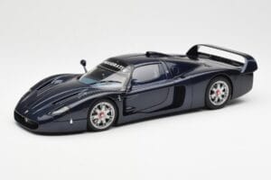 Maserati MC12 Road Car Sininen Metallic AUTOart 1:18 75802 Metalli