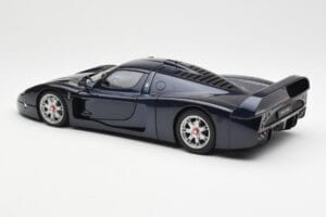 Maserati MC12 Road Car Sininen Metallic AUTOart 1:18 75802 Metalli — kuva 7 / 8
