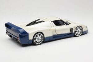 Maserati MC12 Valkoinen Sininen Hot Wheels 1:18 G7158 Metalli — kuva 3 / 8