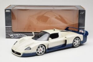 Maserati MC12 Valkoinen Sininen Hot Wheels 1:18 G7158 Metalli — kuva 8 / 8