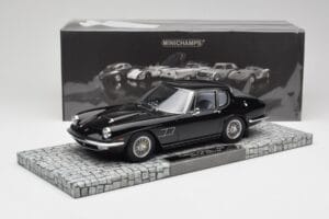 Maserati Mistral Musta Minichamps 1:18 107123421 Hartsi — kuva 6 / 6