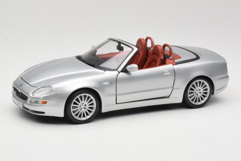 Maserati Spyder Hopea Maisto 1:18 31667 Metalli