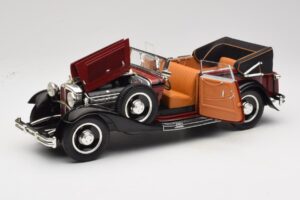 Maybach DS8 Zeppelin Punainen Anson 1:18 30413 Metalli — kuva 2 / 8