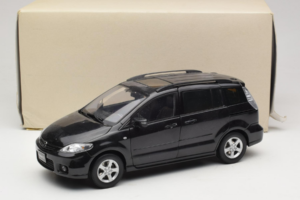 Mazda 5 Musta Paudi 1:18 2169BK Metalli — kuva 8 / 8
