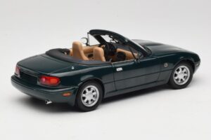 Mazda MX-5 NA Emerald Green Gate 1:18 01017 Metalli — kuva 3 / 8