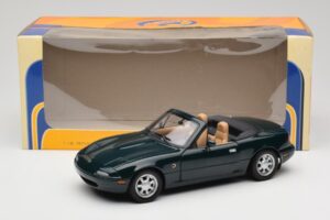 Mazda MX-5 NA Emerald Green Gate 1:18 01017 Metalli — kuva 8 / 8
