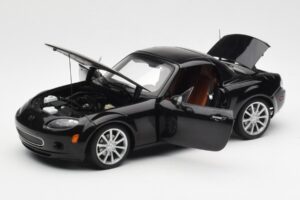 Mazda MX-5 NC Roadster Retractable Hardtop US Spec Musta AUTOart 1:18 75971 Metalli — kuva 4 / 10