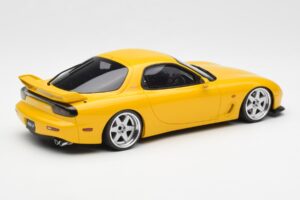 Mazda RX-7 FD Type R Bathurst R Keltainen Otto 1:18 OT397 Hartsi — kuva 2 / 6