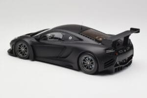 McLaren 12C GT3 Carbon Matta Musta Minichamps 1:18 151121390 Metalli — kuva 5 / 6