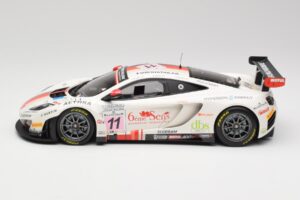 McLaren 12C GT3 #11 Art Grand Prix C. Leclerc / N. Parisy / A. Soucek Spa 24 Hours 2013 Minichamps 1:18 151131311 Metalli — kuva 3 / 6