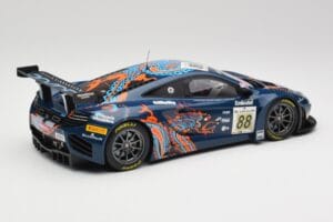 McLaren 12C GT3 #88 Von Ryan Racing A. Barff / T. Goodwin / B. Senna Spa 24 Hours 2013 Minichamps 1:18 151131388 Metalli — kuva 2 / 6