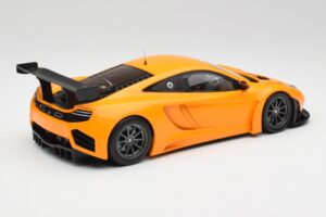 McLaren 12C GT3 Papaya Oranssi Minichamps 1:18 151121391 Metalli — kuva 2 / 6