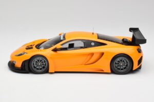 McLaren 12C GT3 Papaya Oranssi Minichamps 1:18 151121391 Metalli — kuva 3 / 6