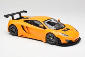 McLaren 12C GT3 Papaya Oranssi Minichamps 1:18 151121391 Metalli — kuva 4 / 6