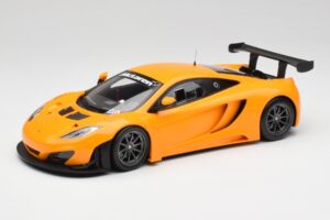 McLaren 12C GT3 Papaya Oranssi Minichamps 1:18 151121391 Metalli