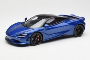 McLaren 750S Sininen GT Spirit 1:18 GT458 Hartsi