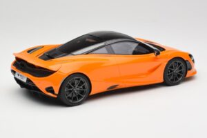 McLaren 750S McLaren Orange TopSpeed 1:18 TS0547 Metalli — kuva 2 / 6