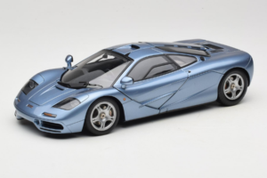 McLaren F1 Sininen LCD 1:18 LCD18014-BU Metalli