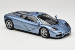McLaren F1 Sininen LCD 1:18 LCD18014-BU Metalli — kuva 6 / 8