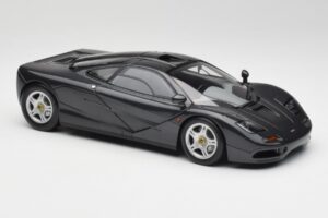 McLaren F1 Carbon Musta Metallic Minichamps 1:18 530133420 Metalli — kuva 6 / 8