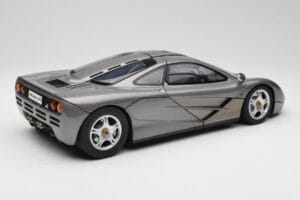 McLaren F1 Dark Silver Minichamps 1:12 530133124 Metalli — kuva 3 / 8