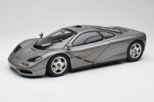 McLaren F1 Dark Silver Minichamps 1:12 530133124 Metalli