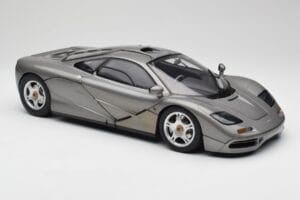McLaren F1 Dark Silver Minichamps 1:12 530133124 Metalli — kuva 6 / 8