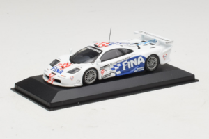 McLaren F1 GTR #9 Fina P. Kox / R. Ravaglia / A. Montermini 24 Hours of Le Mans 1997 Minichamps 1:43 MCLAREN002 Metalli — kuva 2 / 5
