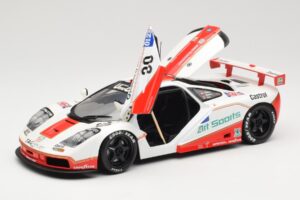 McLaren F1 GTR GT1 #30 West Competition J. Nielsen 1996 UT Models 1:18 39624 Metalli — kuva 2 / 8