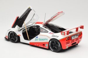 McLaren F1 GTR GT1 #30 West Competition J. Nielsen 1996 UT Models 1:18 39624 Metalli — kuva 5 / 8