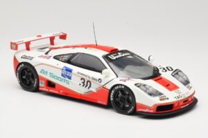 McLaren F1 GTR GT1 #30 West Competition J. Nielsen 1996 UT Models 1:18 39624 Metalli — kuva 6 / 8
