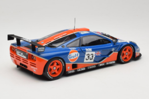 McLaren F1 GTR Gulf #33 R. Bellm / M. Weaver / J-J. Lehto 24 Hours of Le Mans 1996 UT Models 1:18 530161833 Metalli — kuva 3 / 8
