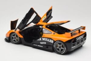 McLaren F1 GTR Kokusai Kaihatsu Racing #53 O. Giroix / J. Sala / P. Deletraz 24 Hours of Le Mans 1996 Minichamps 1:18 5301336 — kuva 5 / 8