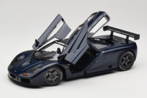 McLaren F1 GTR Le Mans Edition Violetti UT Models 1:18 MCLAREN001 Metalli — kuva 2 / 8