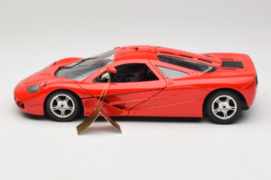 McLaren F1 High Mirror Light Red Guiloy 1:18 67505 Metalli — kuva 4 / 8