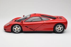 McLaren F1 Punainen Minichamps 1:12 530133125 Metalli — kuva 5 / 9
