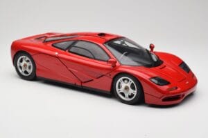 McLaren F1 Punainen Minichamps 1:12 530133125 Metalli — kuva 7 / 9