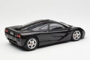 McLaren F1 Road Car Musta AUTOart 1:18 76002 Metalli — kuva 3 / 8