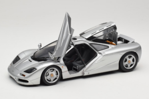 McLaren F1 Hopea UT Models 1:18 530133180-R1 Metalli — kuva 2 / 8