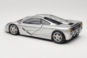 McLaren F1 Hopea UT Models 1:18 530133180-R1 Metalli — kuva 7 / 8