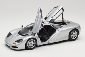 McLaren F1 Hopea UT Models 1:18 530133180 Metalli — kuva 2 / 8