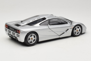 McLaren F1 Hopea UT Models 1:18 530133180 Metalli — kuva 3 / 8