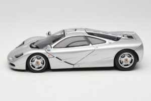 McLaren F1 Hopea UT Models 1:18 530133180 Metalli — kuva 4 / 8