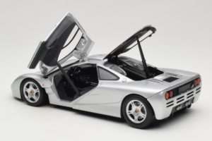 McLaren F1 Hopea UT Models 1:18 530133180 Metalli — kuva 5 / 8