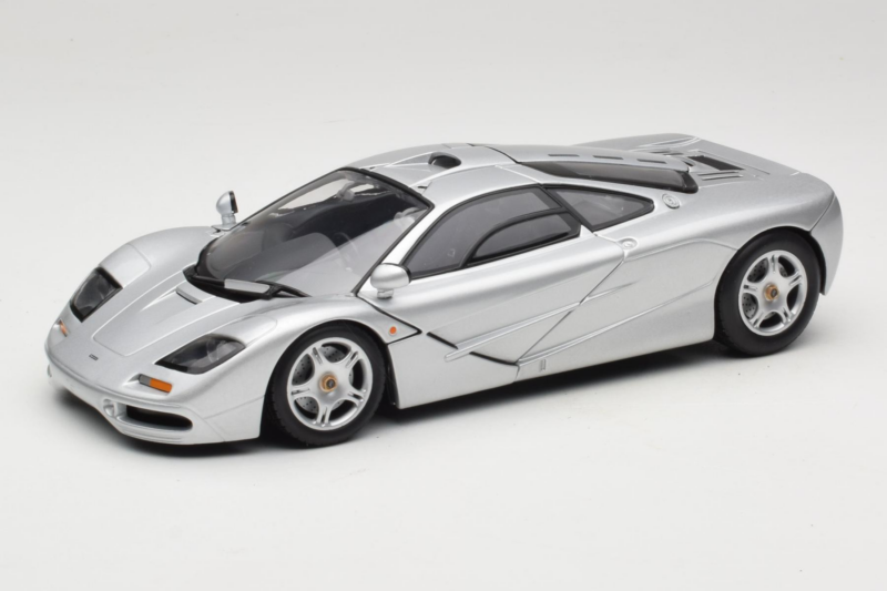 McLaren F1 Hopea UT Models 1:18 530133180 Metalli