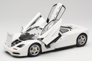 McLaren F1 Valkoinen Minichamps 1:18 530133424 Metalli — kuva 2 / 8