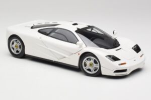McLaren F1 Valkoinen Minichamps 1:18 530133424 Metalli — kuva 6 / 8