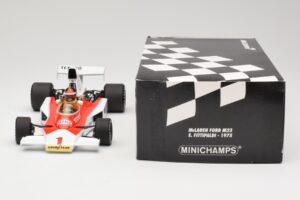 McLaren M23 Ford #1 E. Fittipaldi F1 1975 Minichamps 1:18 530751801 Metalli — kuva 8 / 9